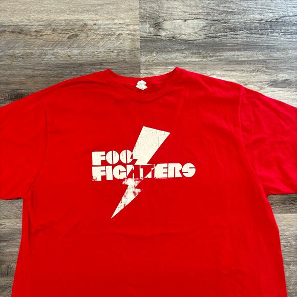 2000s Foo Fighters‎ Bay Island Red Mens XL Lightning Bolt Alt Rock Band T-Shirt - Picture 2 of 9